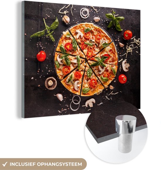 MuchoWow® Glasschilderij 80x60 cm - Schilderij acrylglas - Pizza - Groente - Kruiden - Keuken - Industrieel - Foto op glas - Schilderijen